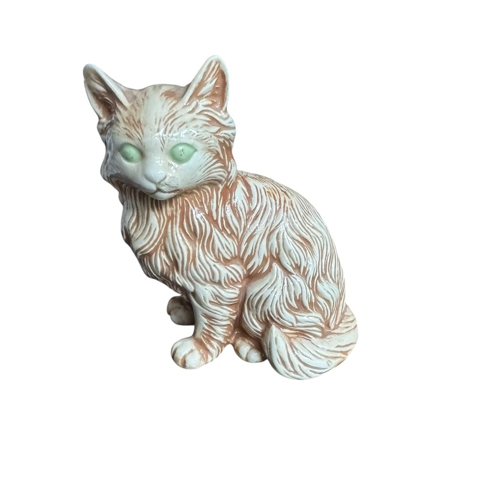 1971 Ceramic Persian Cat Figurine